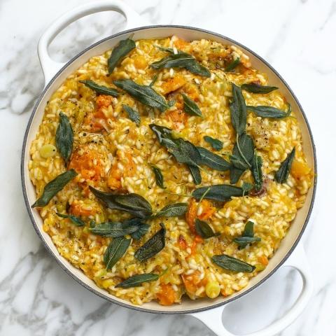 Risotto mit geröstetem Kürbis und knusprigem Salbei