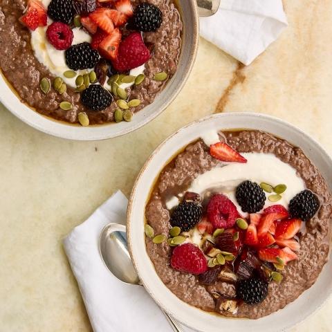 Cremiger Schokoladen-Chia-Pudding